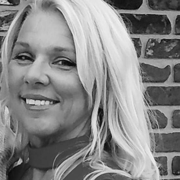 Meet your Posher, Teresa - Picture 1 of 1